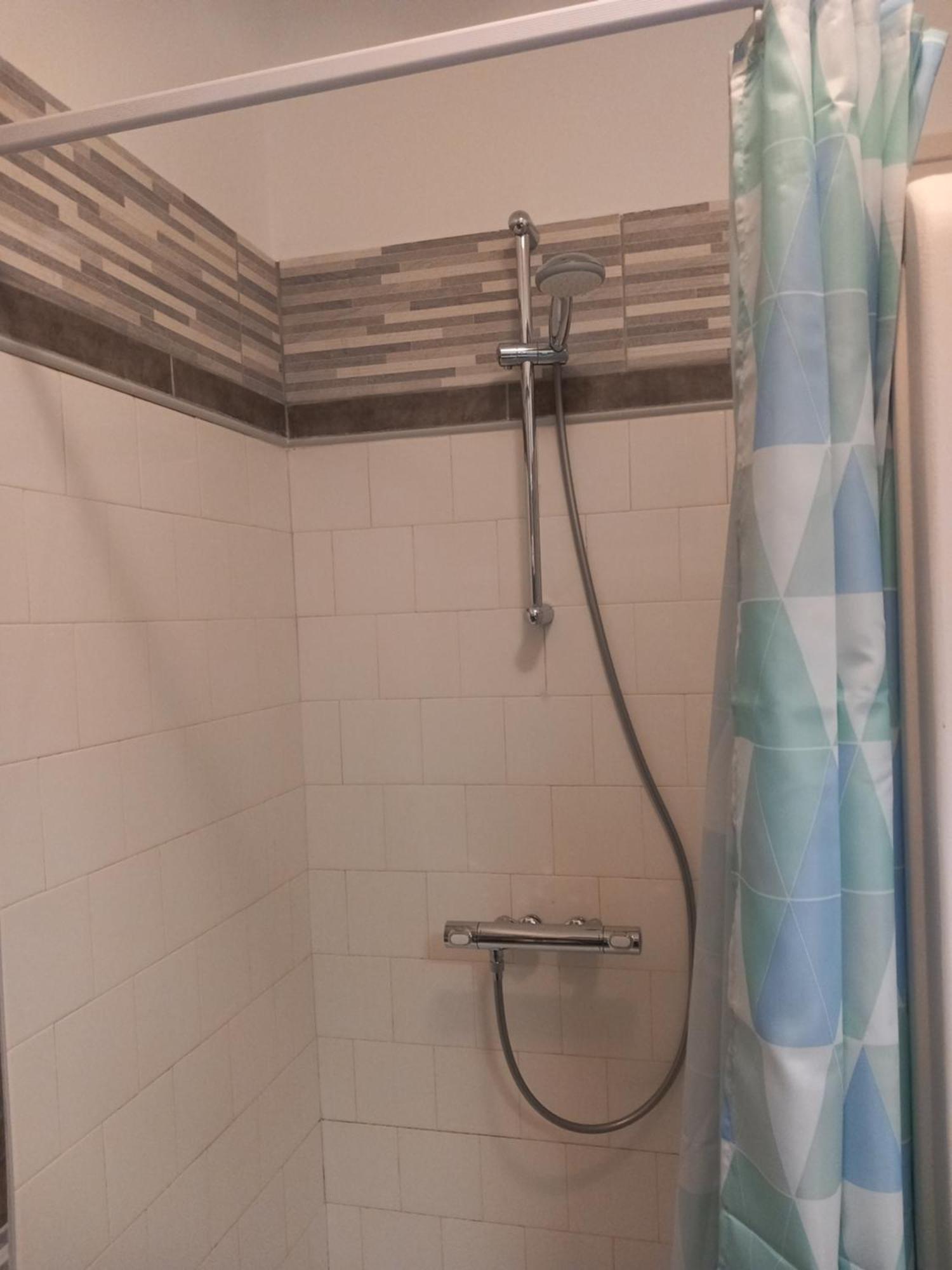 Les Cyclamens 1 Apartment Cosne-sur-Loire Екстериор снимка